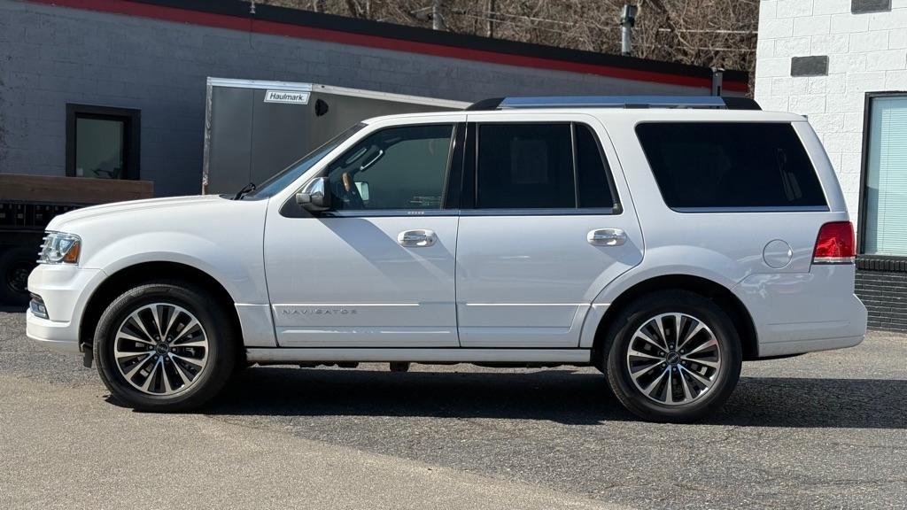 Lincoln Navigator Select 4WD 2016