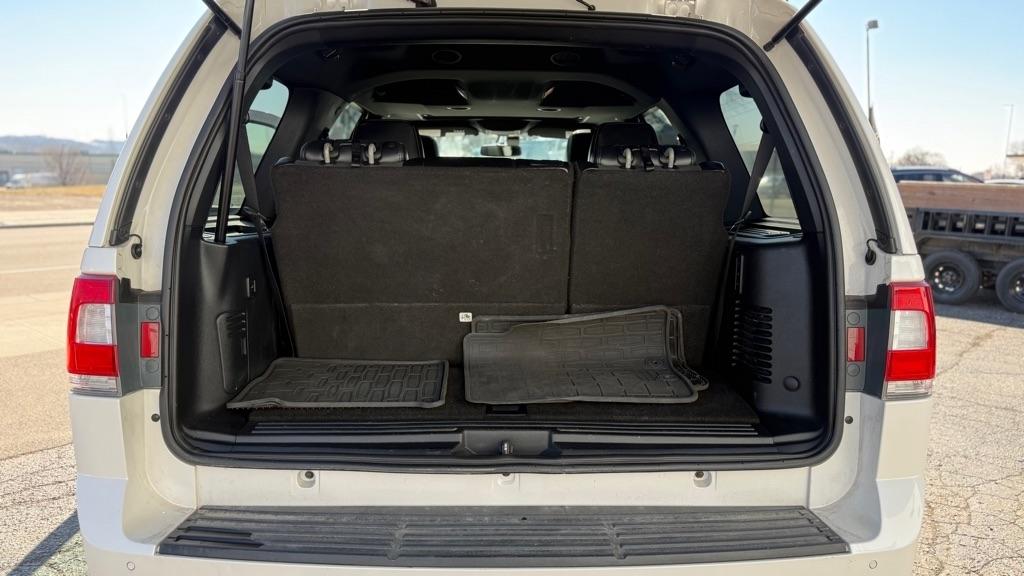 Lincoln Navigator Select 4WD 2016