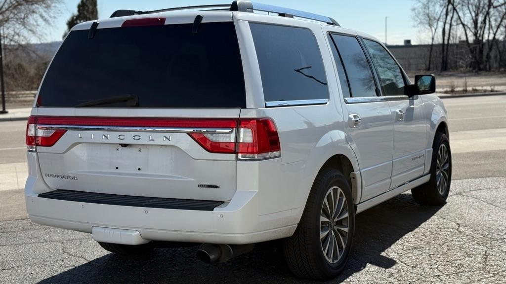 Lincoln Navigator Select 4WD 2016