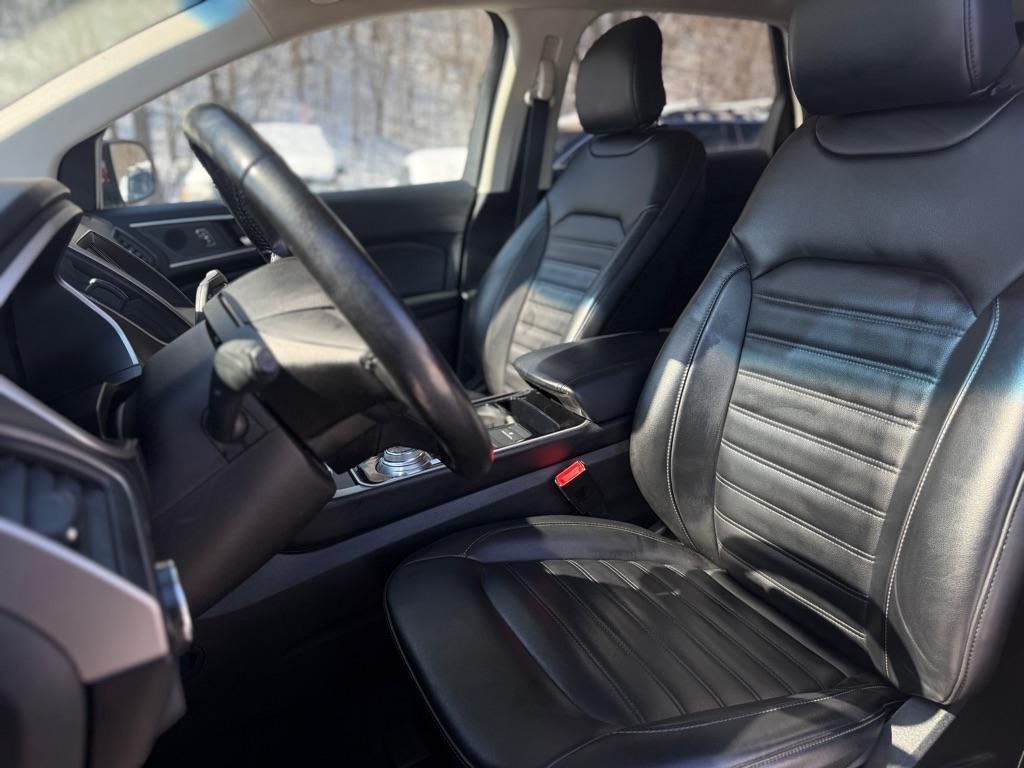 Ford Edge SEL FWD 2019
