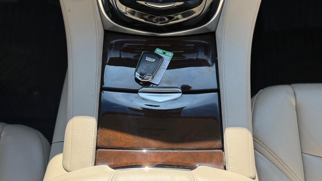 Cadillac Escalade Luxury 4WD 2017