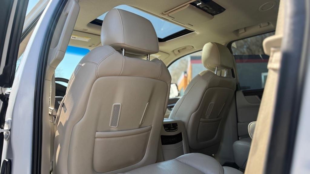 Cadillac Escalade Luxury 4WD 2017