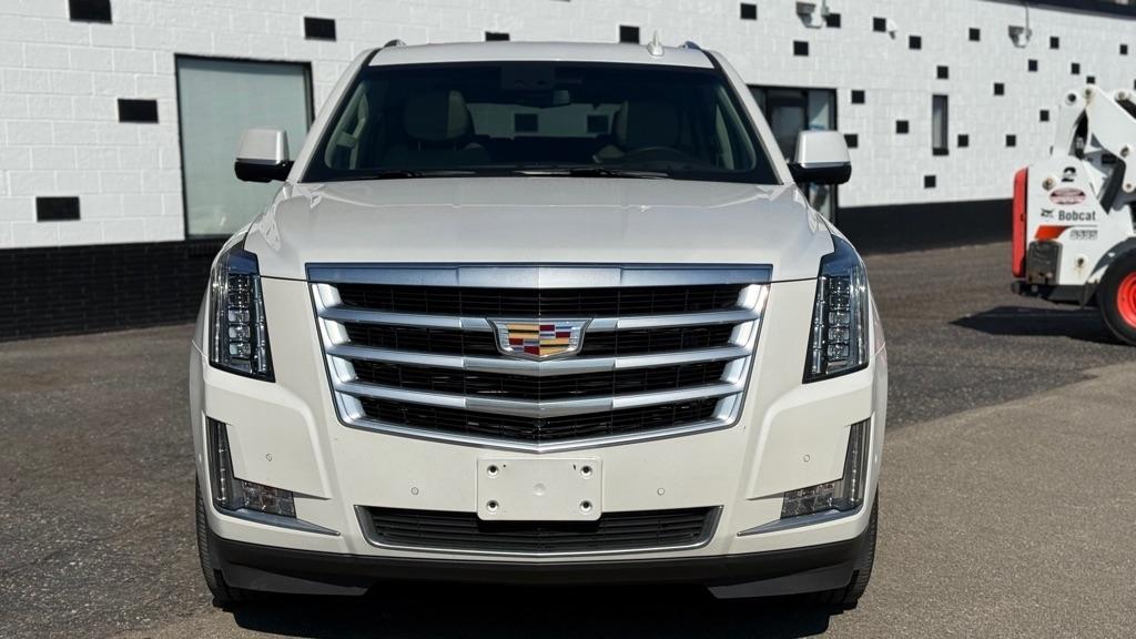 Cadillac Escalade Luxury 4WD 2017