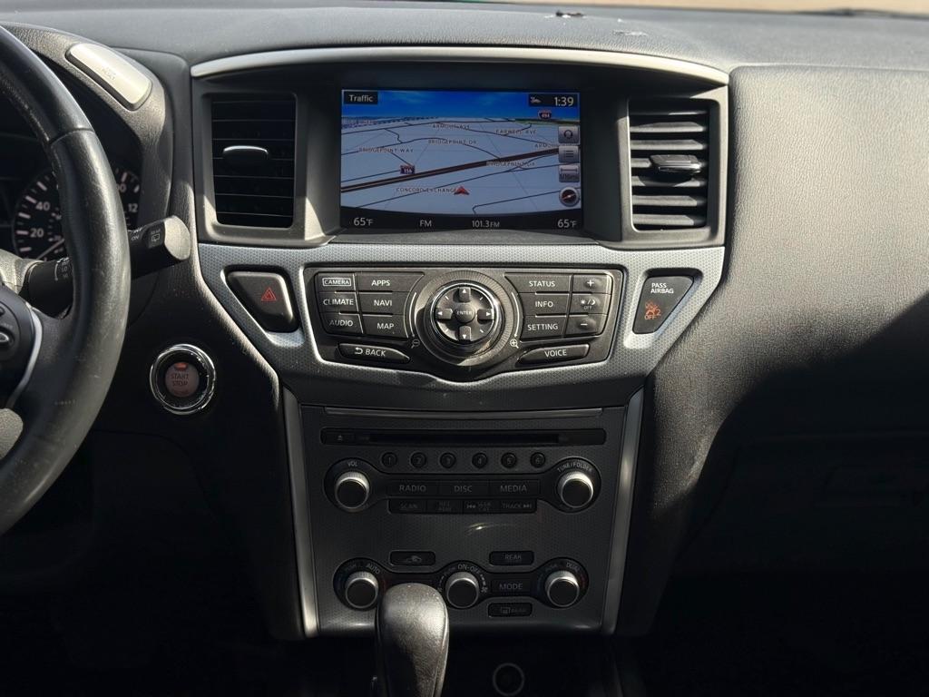 Nissan Pathfinder SL 4WD 2017