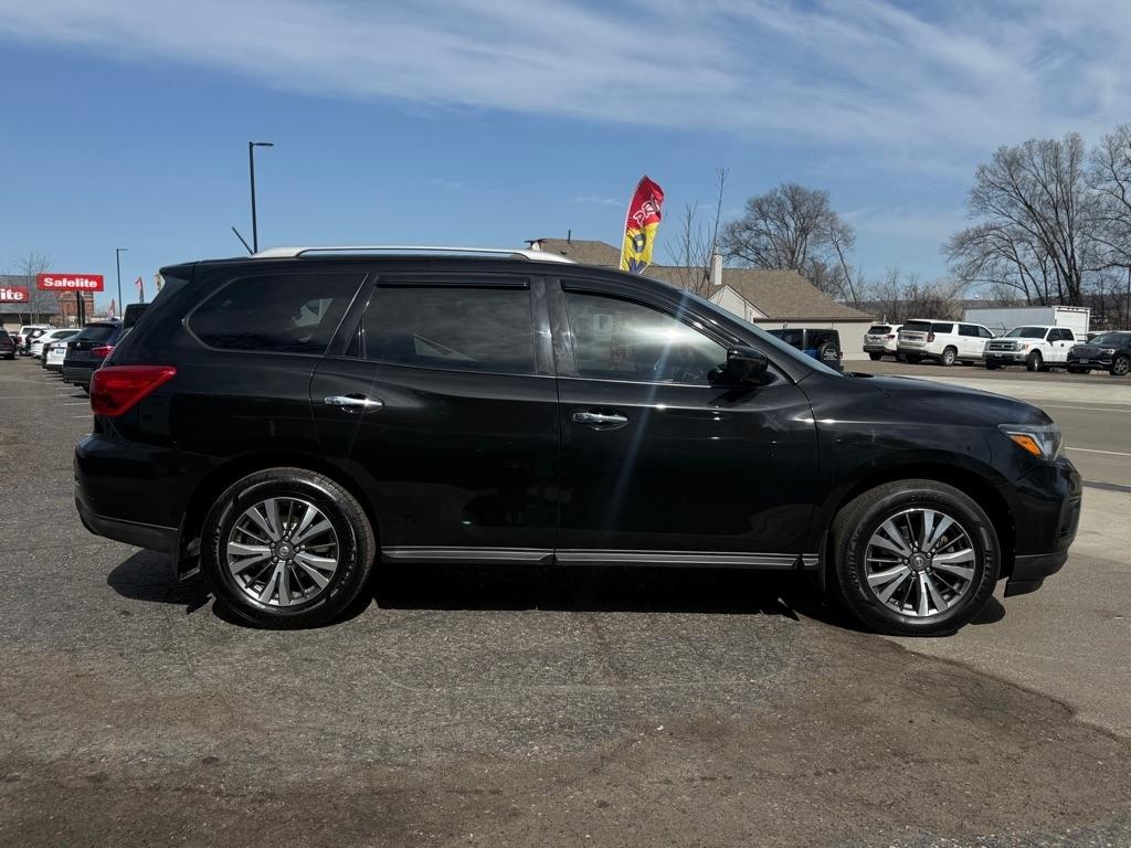 Nissan Pathfinder SL 4WD 2017