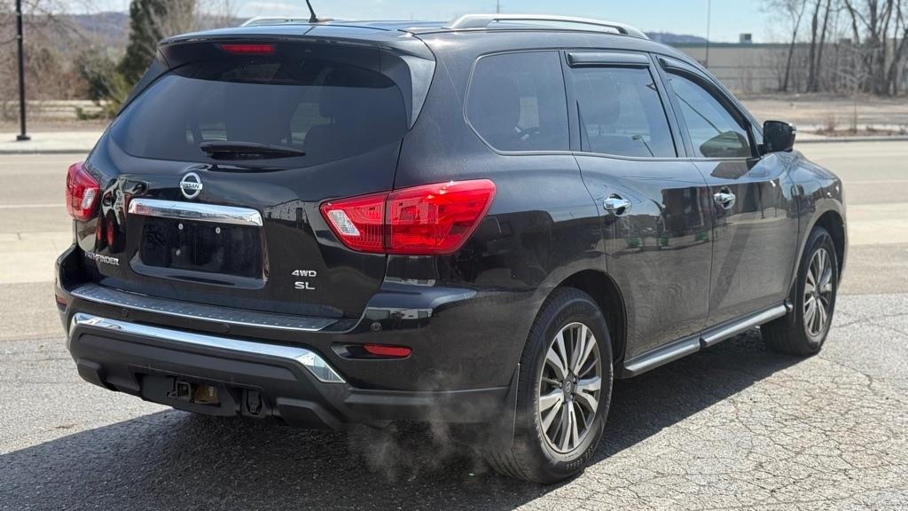 Nissan Pathfinder SL 4WD 2017