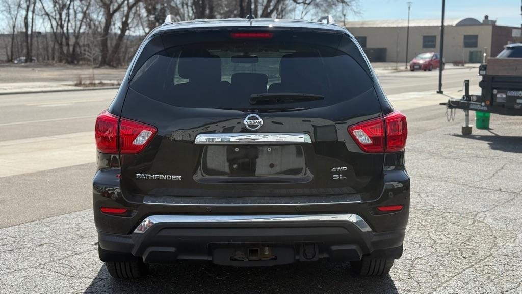 Nissan Pathfinder SL 4WD 2017