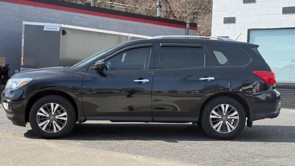 Nissan Pathfinder SL 4WD 2017