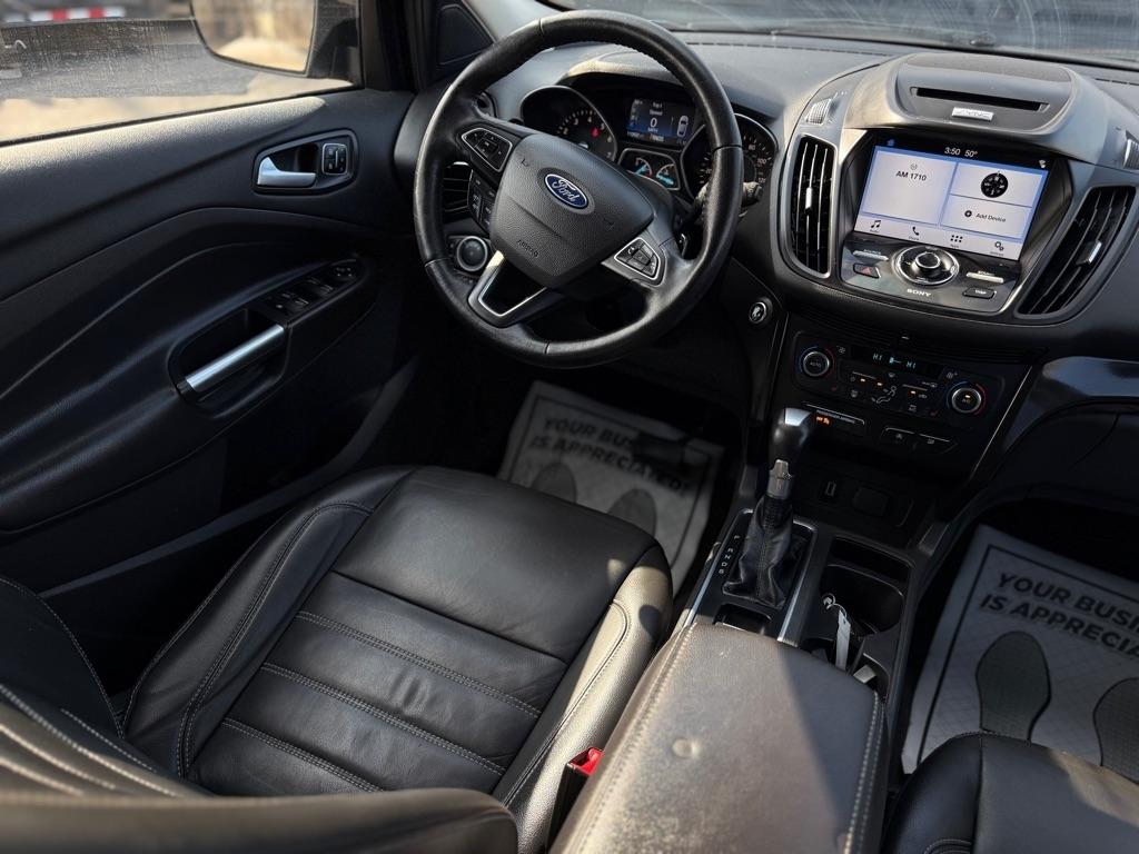 Ford Escape Titanium 4WD 2017