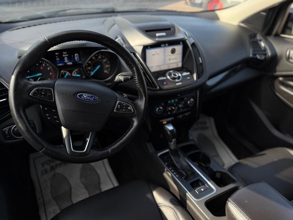 Ford Escape Titanium 4WD 2017