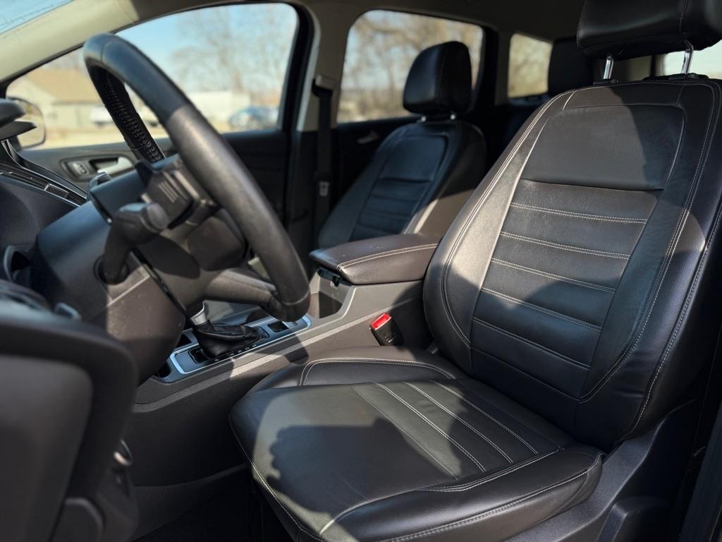 Ford Escape Titanium 4WD 2017