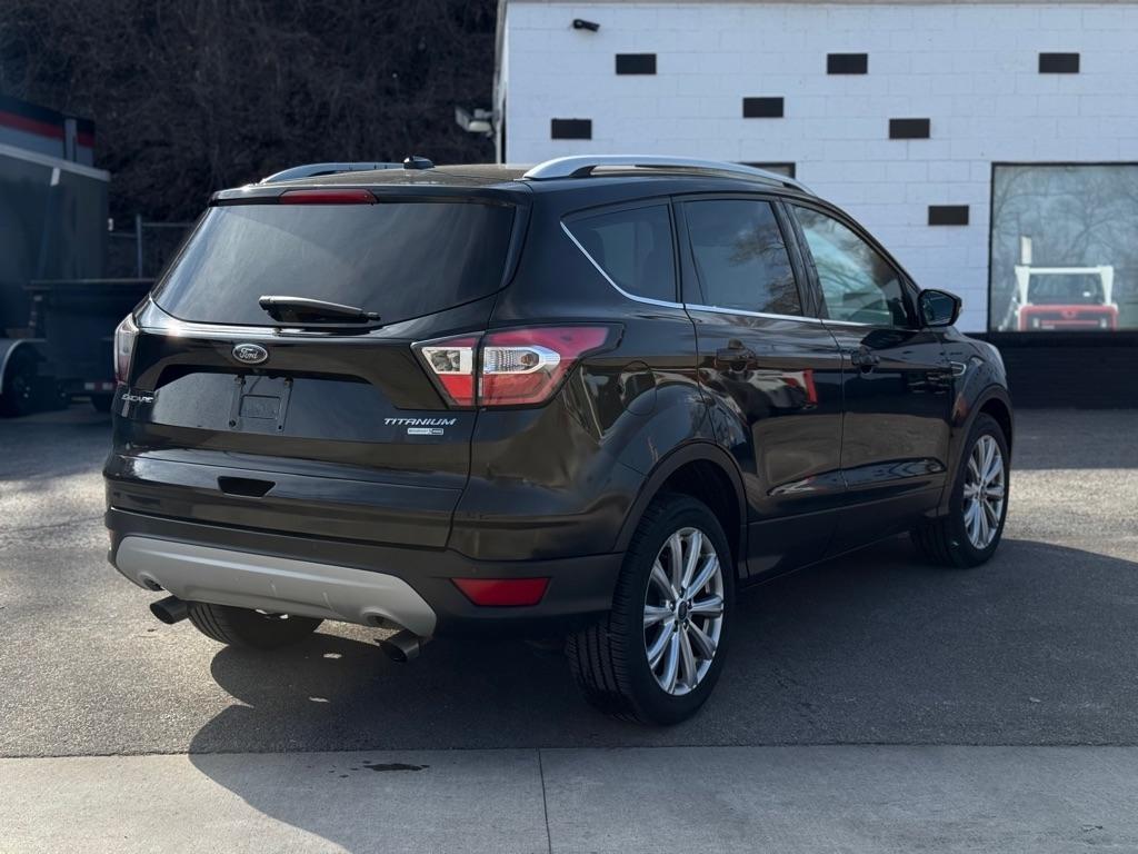 Ford Escape Titanium 4WD 2017