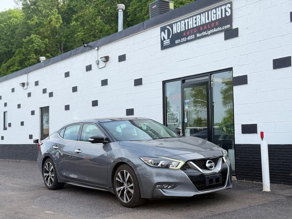 2017 Nissan Maxima Platinum's photo
