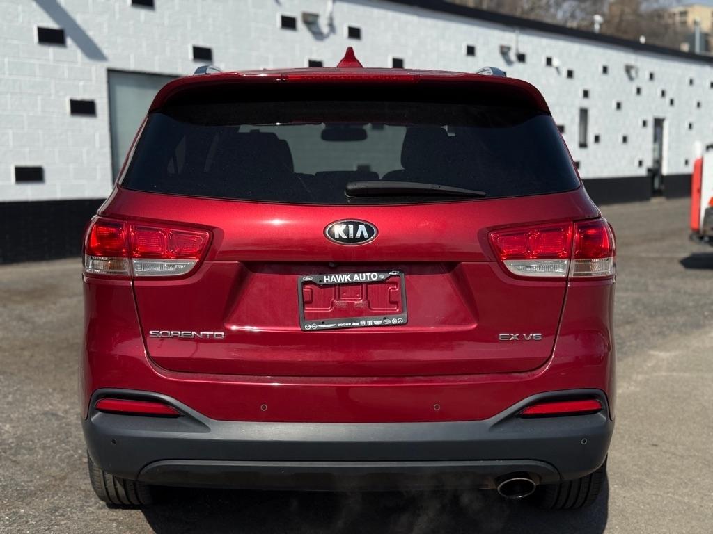 Kia Sorento EX V6 2WD 2016