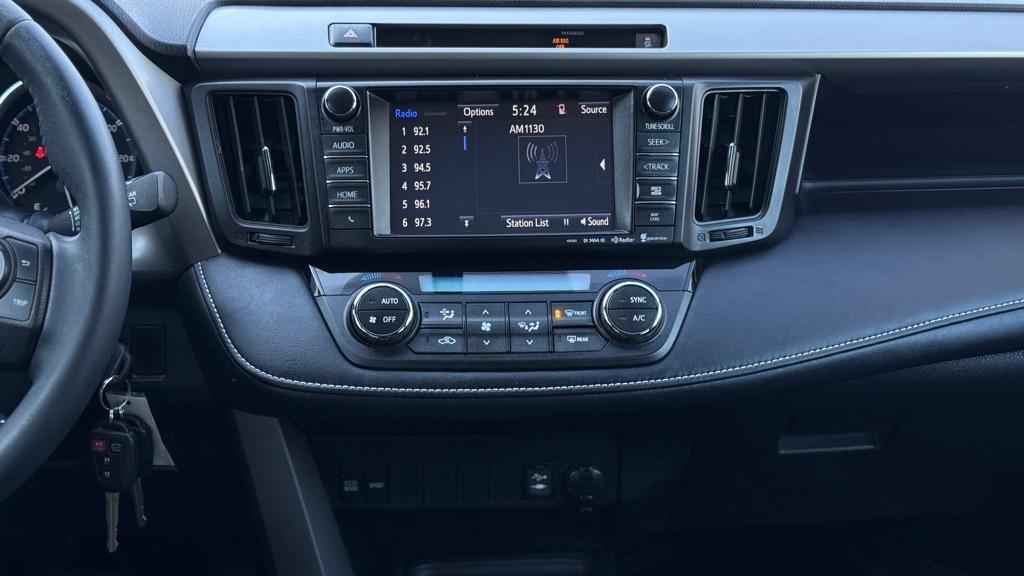 Toyota RAV4 XLE AWD 2016