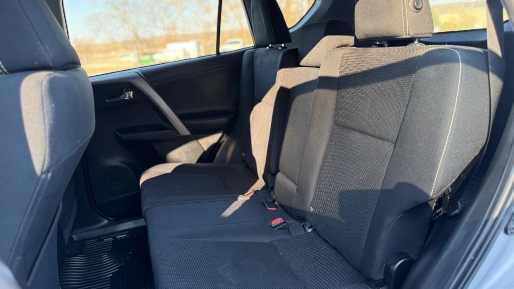 Toyota RAV4 XLE AWD 2016