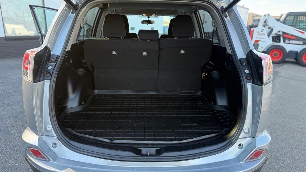 Toyota RAV4 XLE AWD 2016