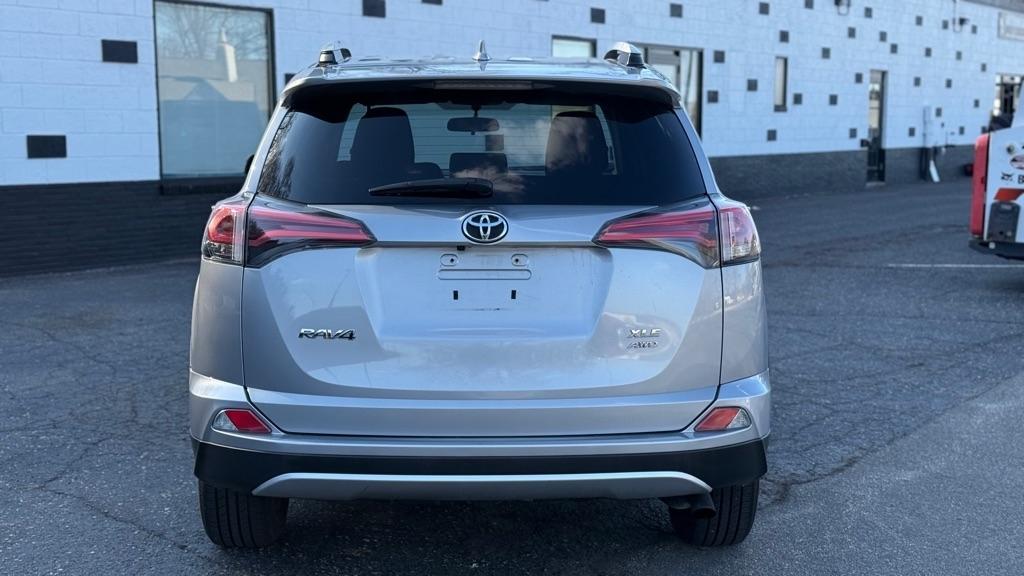 Toyota RAV4 XLE AWD 2016