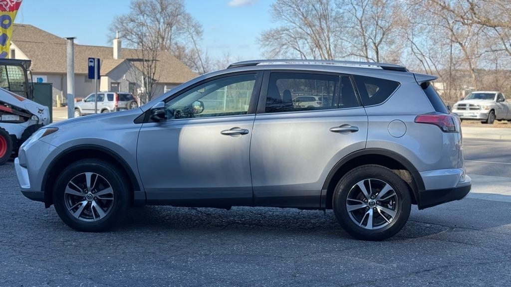 Toyota RAV4 XLE AWD 2016
