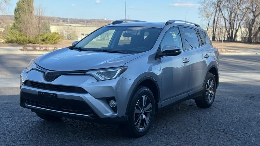 Toyota RAV4 XLE AWD 2016