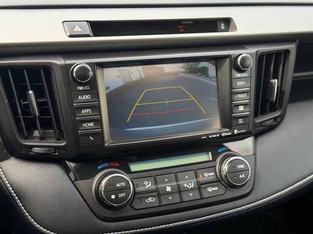Toyota RAV4 XLE AWD 2016