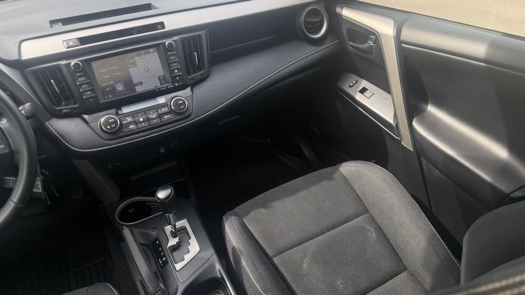 Toyota RAV4 XLE AWD 2016