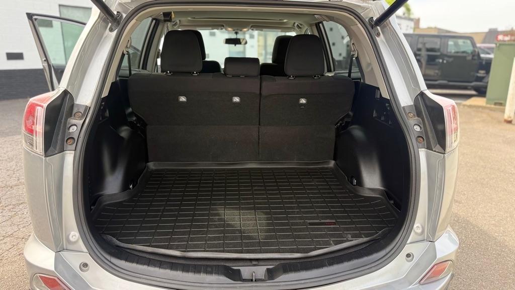 Toyota RAV4 XLE AWD 2016