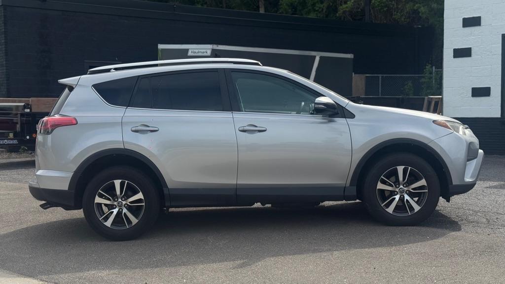 Toyota RAV4 XLE AWD 2016