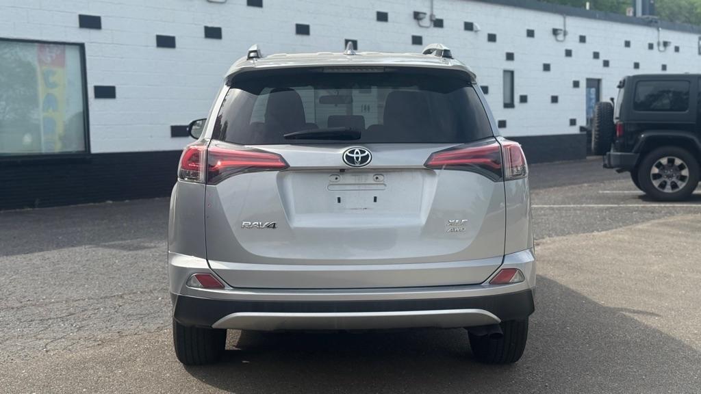 Toyota RAV4 XLE AWD 2016