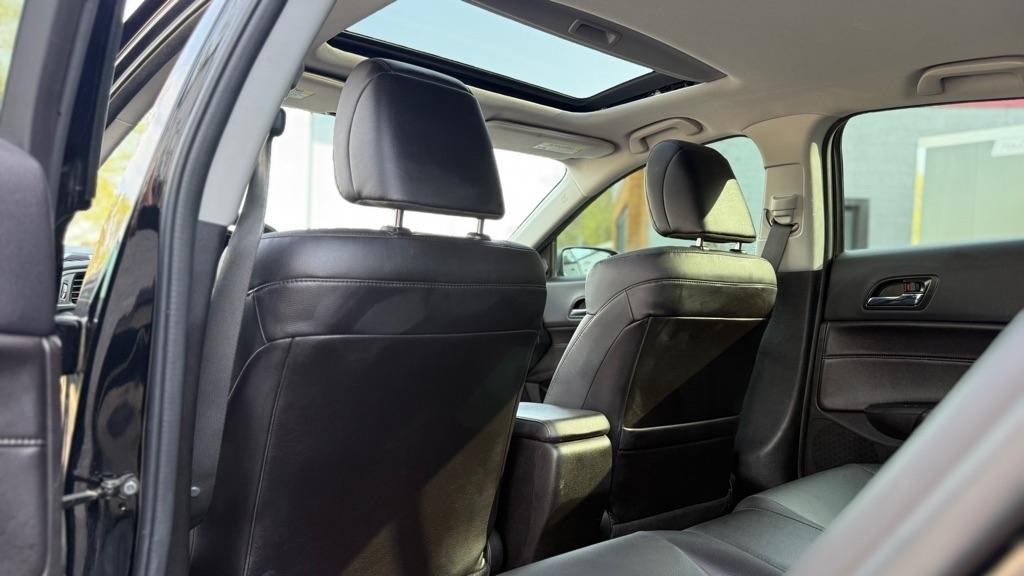 Acura ILX 8-Spd AT 2017