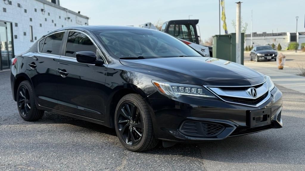 Acura ILX 8-Spd AT 2017