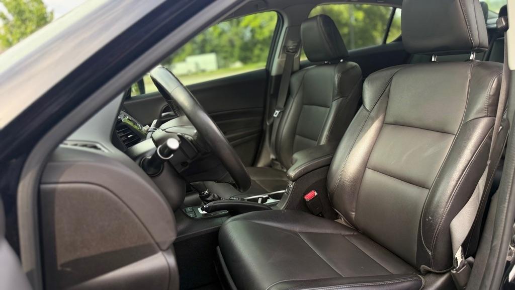 Acura ILX 8-Spd AT 2017