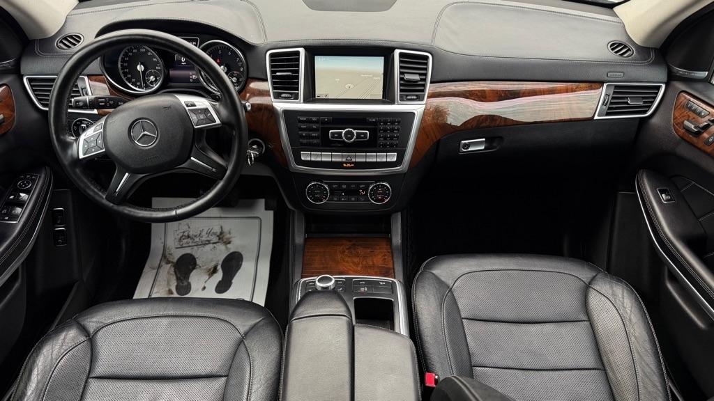 Mercedes-Benz GL-Class GL550 4MATIC 2016