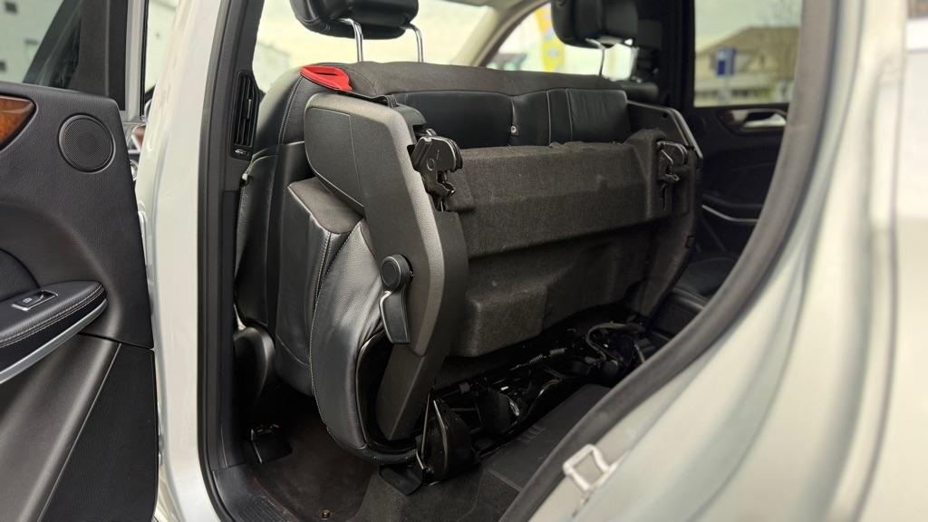 Mercedes-Benz GL-Class GL550 4MATIC 2016