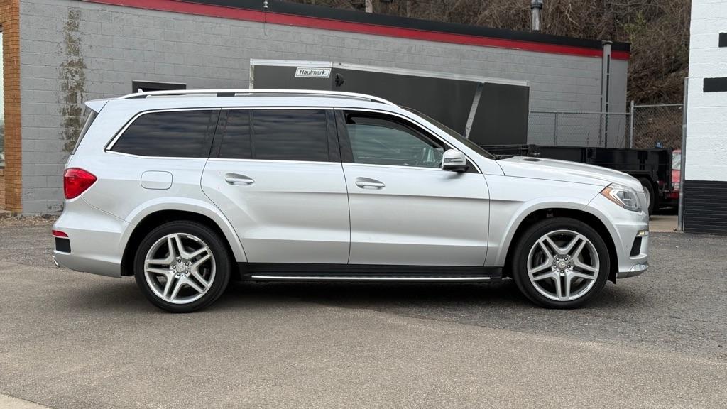 Mercedes-Benz GL-Class GL550 4MATIC 2016