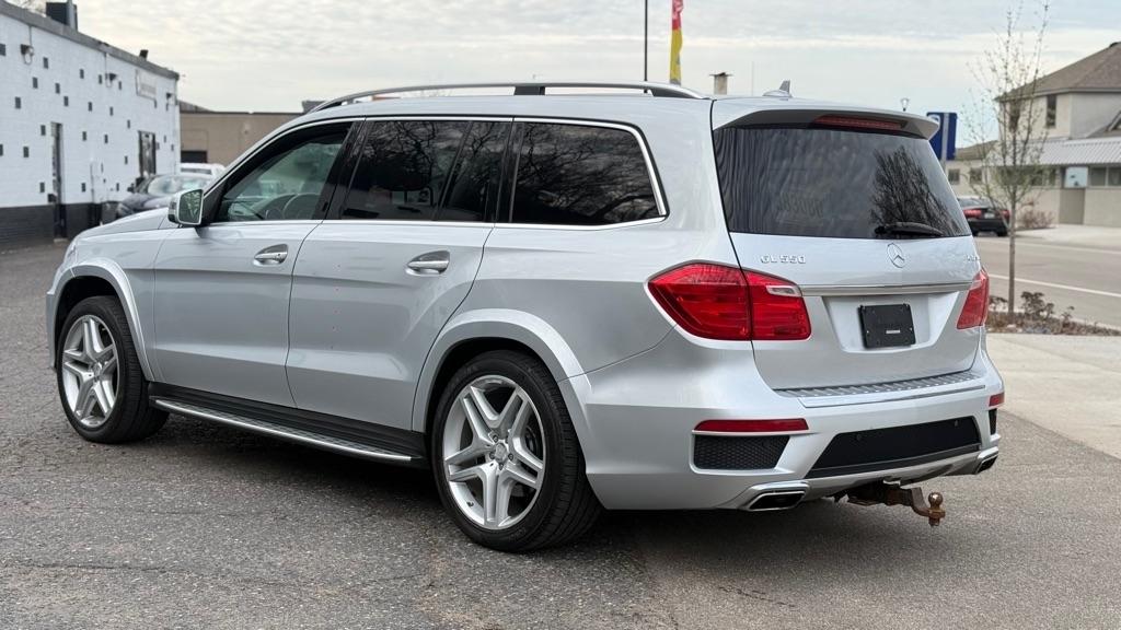 Mercedes-Benz GL-Class GL550 4MATIC 2016