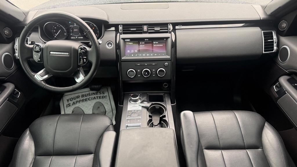 Land Rover Discovery SE 2019