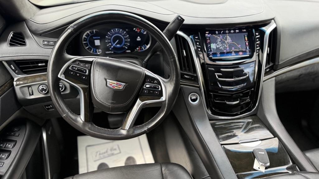 Cadillac Escalade ESV Platinum 4WD 2018