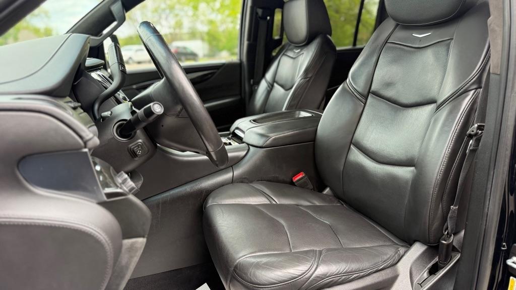 Cadillac Escalade ESV Platinum 4WD 2018