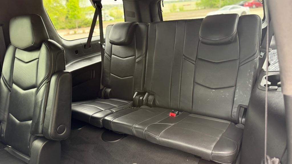 Cadillac Escalade ESV Platinum 4WD 2018