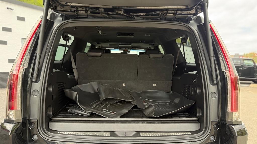 Cadillac Escalade ESV Platinum 4WD 2018