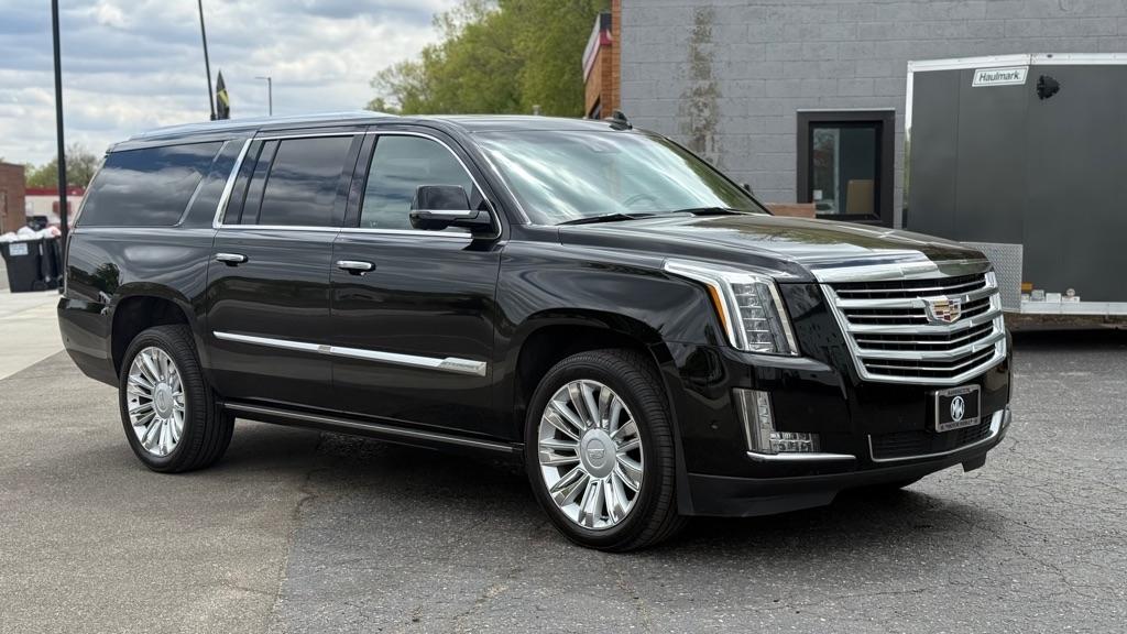 Cadillac Escalade ESV Platinum 4WD 2018