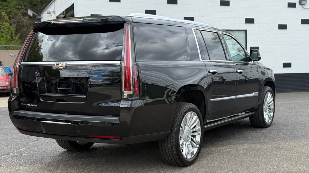 Cadillac Escalade ESV Platinum 4WD 2018