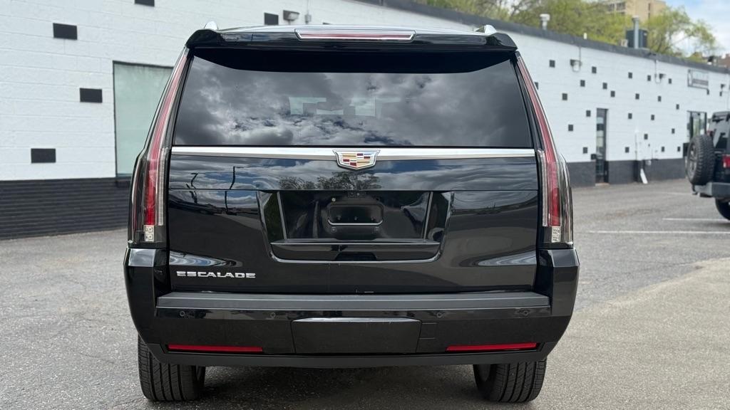 Cadillac Escalade ESV Platinum 4WD 2018