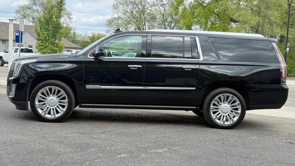 Cadillac Escalade ESV Platinum 4WD 2018