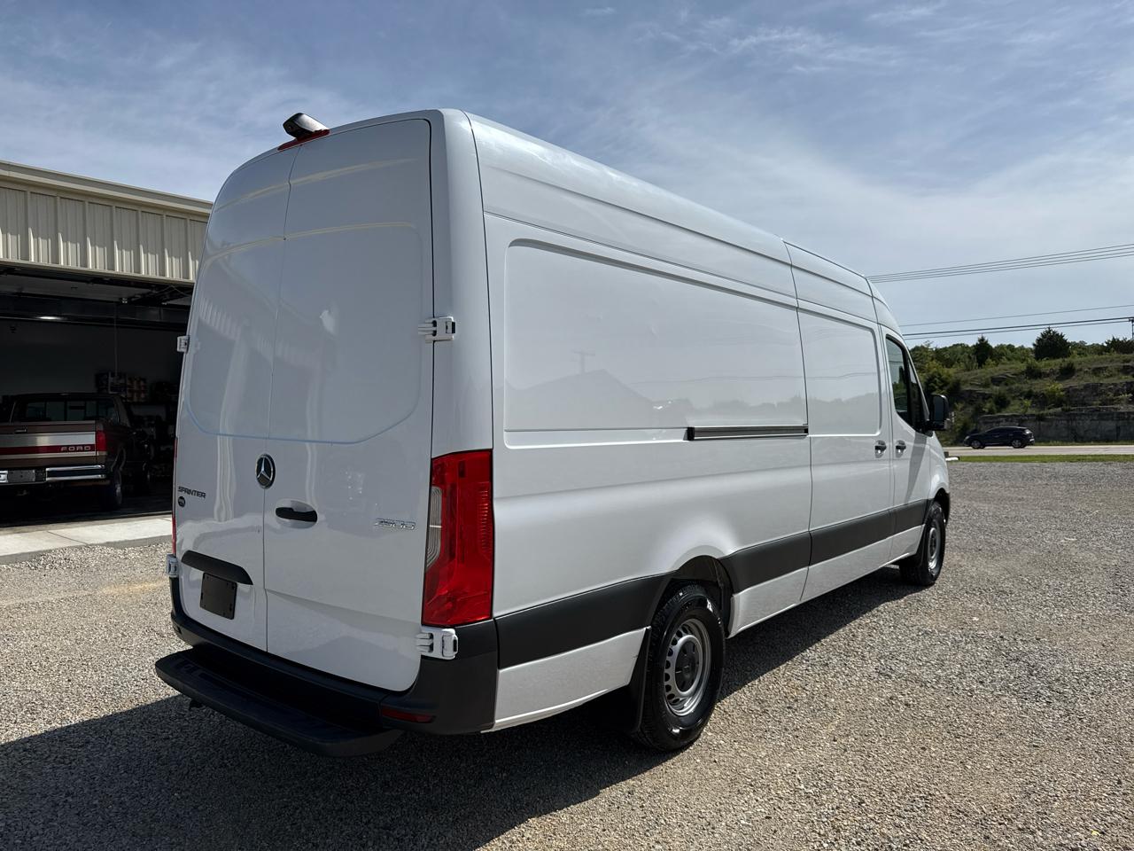 Mercedes-Benz Sprinter Cargo Van High Roof Cargo 4cyl 170WB 2022
