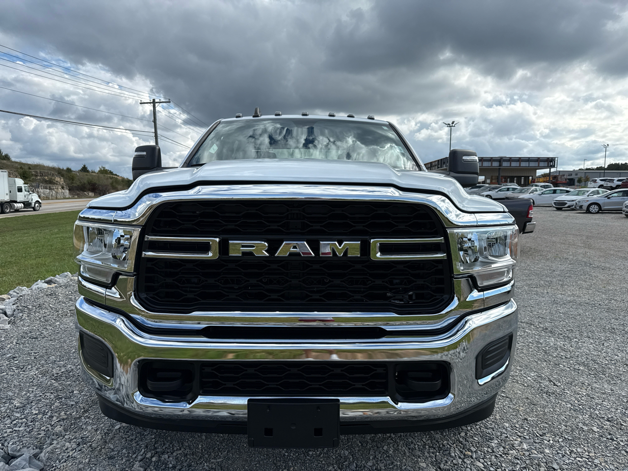 RAM 3500 Cab/Chassis Tradesman Crew Cab 4WD 172.4 2024 RAM 3500 Cab/Chassis Tradesman Crew Cab 4WD 172.4 2024