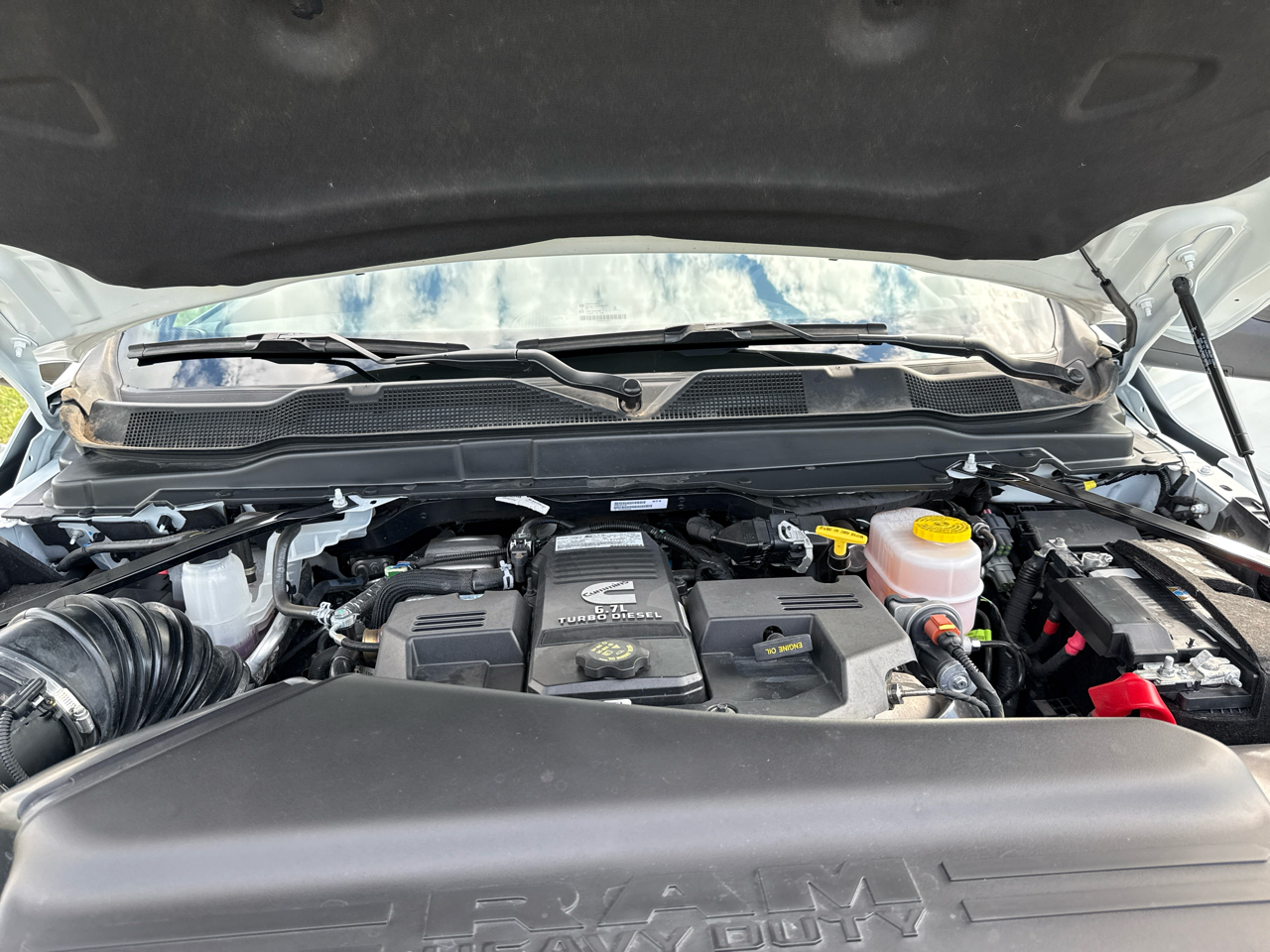 RAM 3500 Cab/Chassis Tradesman Crew Cab 4WD 172.4 2024 RAM 3500 Cab/Chassis Tradesman Crew Cab 4WD 172.4 2024