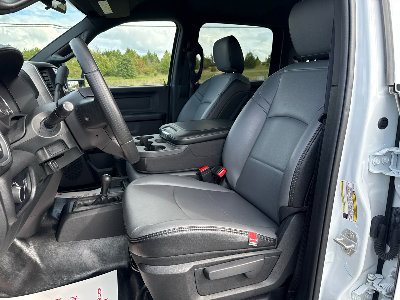 RAM 3500 Cab/Chassis Tradesman Crew Cab 4WD 172.4 2024 RAM 3500 Cab/Chassis Tradesman Crew Cab 4WD 172.4 2024