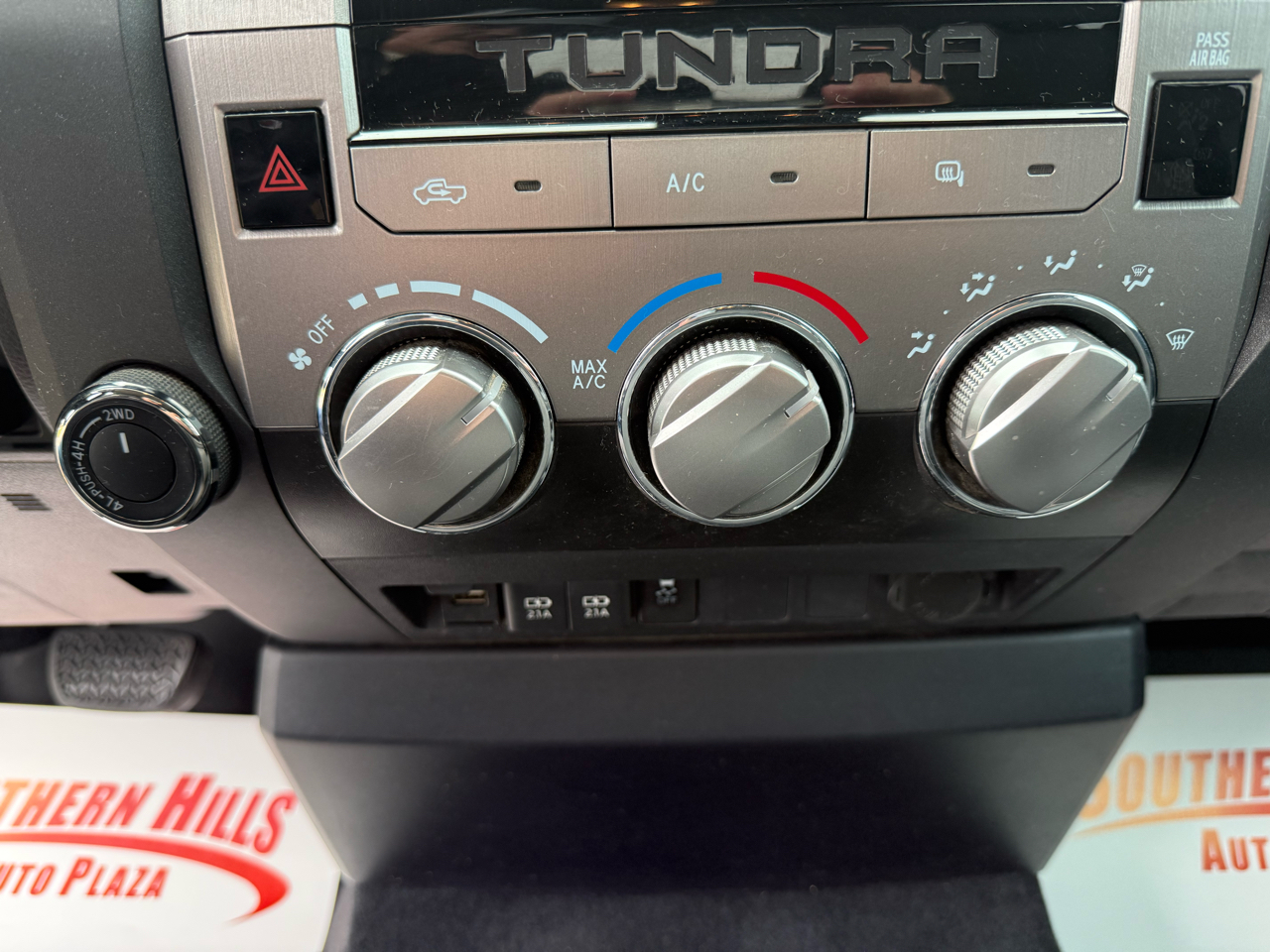 Toyota Tundra SR DblCab 4WD 5.7L V8 2021 Toyota Tundra SR DblCab 4WD 5.7L V8 2021